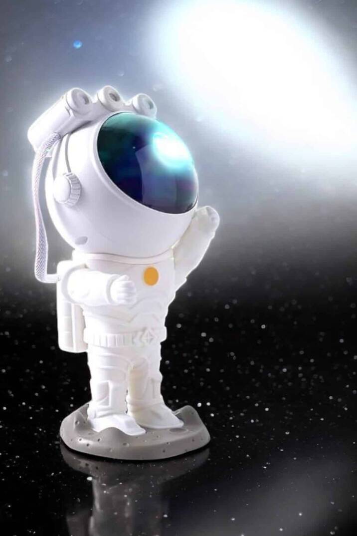 Astronot Bluetooth Hoparlör Gökyüzü Projektör Gece Lambası - 3