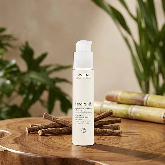 Aveda Hand Relief Night Renewal Yenileyici El Bakım Serumu 45 ml - 2