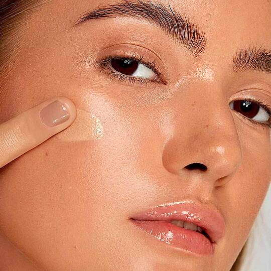 Kryolan Digital Complexion Likit Fondöten Y23 30 ml - 3