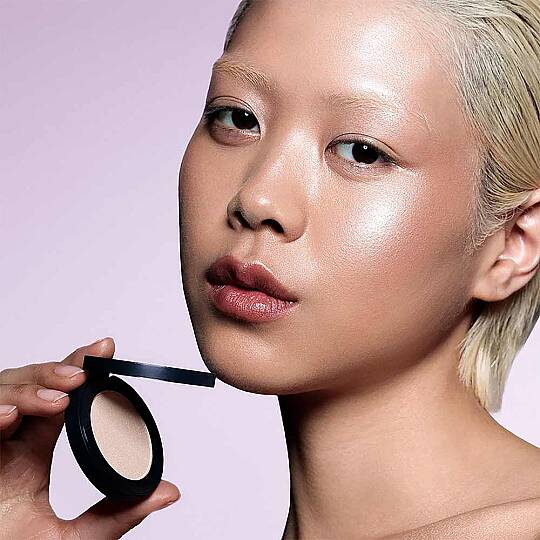 Kryolan High Glow Aydınlatıcı Cashmere Honey 4 g - 7