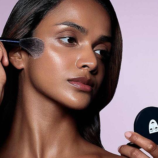 Kryolan High Glow Aydınlatıcı Rich Sun-Kissed 4 g - 3