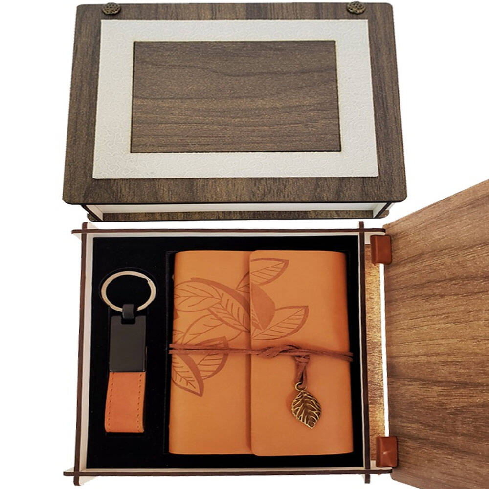 Özel Ahşap Kutulu Taba Deri Defter ve Anahtarlık Set - 1