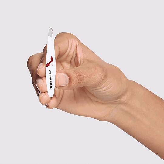 TWEEZERMAN Devil Wears Prada 2 Mini Slant Tweezer - 3