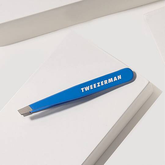 TWEEZERMAN Mini Slant Tweezer Bahama Blue Bahama Mavisi Cımbız - 3