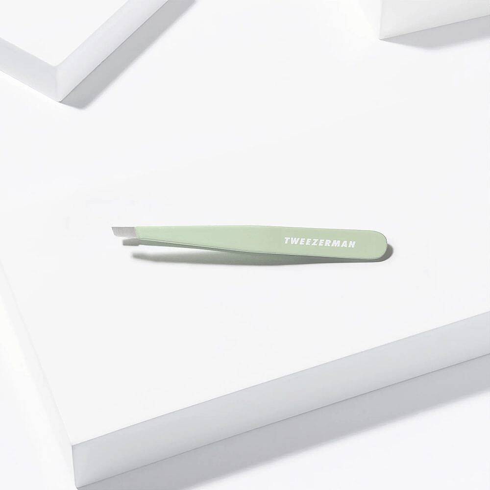TWEEZERMAN Slant Tweezer Pistachio Fıstık Yeşil Cımbız - 4