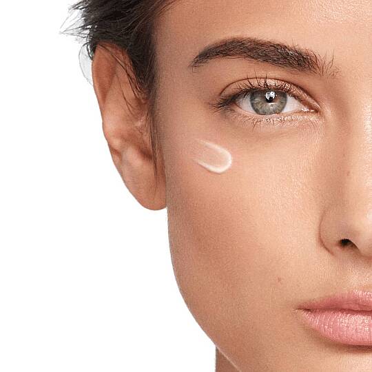 Vichy Mineral 89 Hyalüronik Asit İçeren Nemlendirici Göz Çevresi Bakım Serumu 15 ml - 2